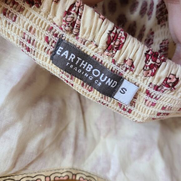 Earthbound Trading Co Boho Floral Medallion Smock Back Tank Top Crop Top Small - Picture 3 of 4